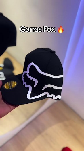 Gorras Fox en Colombia: Estilo y Calidad