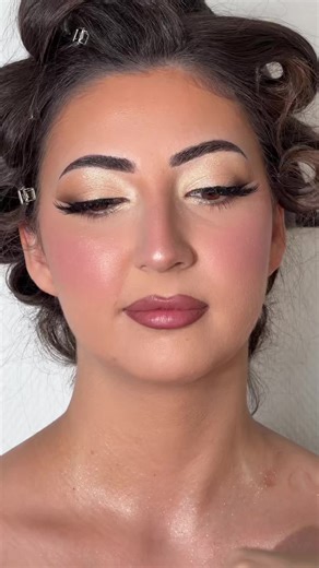 Engagement Glam Makeup Tutorial for Brides