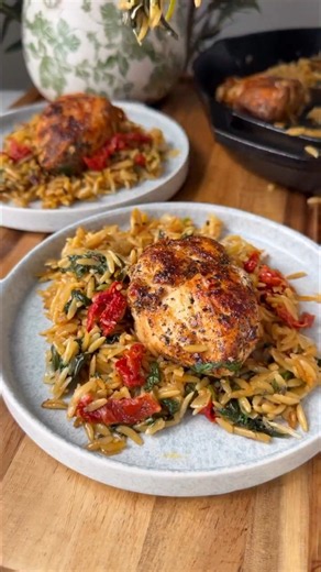Tuscan chicken orzo skillet