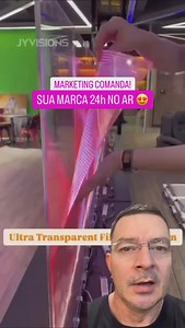 Vitrine Digital de LED 🔥 Telas de led transparentes, publicidade, vitrine, anúncios, inovação, tecnologia, marketing, led, transparente, digital. #EspelhoInfinito #Empreender #Negócios #MarketingDigital #Inovação #empreendedorismo #empreendedorismodigital | Professor Favoretto - Empreendedorismo Digital