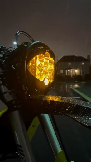 LP9 as a bike light? 🤔 @forgeoverland @theallterrain educating us on the proper use with his custom mount on his Husqvarna #BajaDesigns | Baja Designs