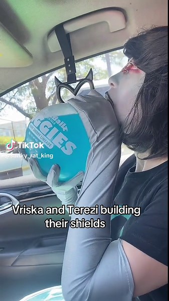 Vriska and Terezi: Building Shields in Homestuck