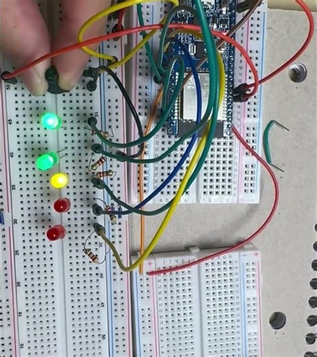 ESP32 ADC LED Level Meter #arduino