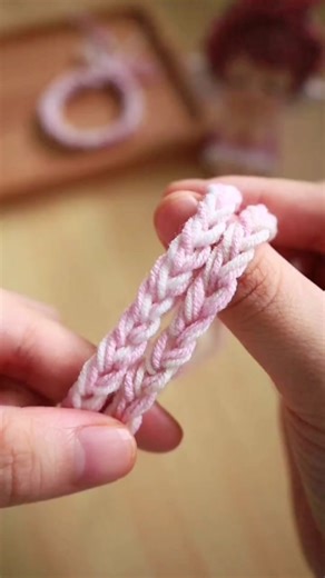 Knitting a bracelet with wool#cute#diy#handmade#popular#crafty #gift#bracelet#confidante