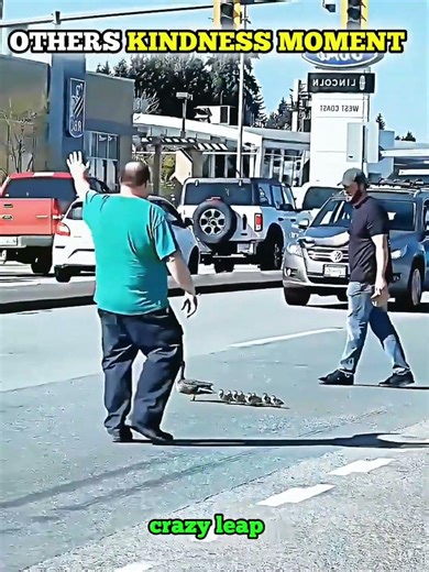 These Strangers Show Goodwill When Nobody's Watching #heartwarming #kindness