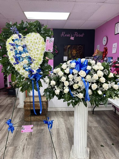 HEART AND MATCHING CASKET SPRAY 💙🕊️ Follow us & place your orders on our site, in store, or by calling (305)688-5201 13140 NW 7TH AVE NORTH MIAMI, FL 33168 💕 ⌨️ rosiesfloralexpression.com . . . #sympathyflowers #fyp #miamiflorist #funeral #rosiesfloralexpression