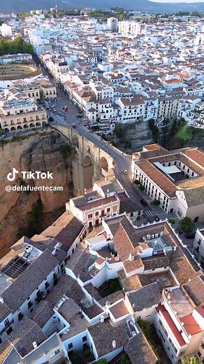 Ronda Vista Aerea: Ciudad Bonita de España