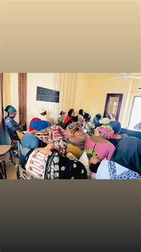 5.9K views · 54 reactions | La formation professionnelle est le processus d'apprentissage qui permet à un salarié ou un demandeur d'emploi d'acquérir le savoir, le savoir-faire et le savoir-être (capacité et aptitude) nécessaires à l'exercice d'un métier ou d'une activité professionnelle.Alhamdoulillah la formation de la vente et achat en ligne de 20 mais 2025 c’est très bien passé 79 16 37 95 | Koty | Facebook