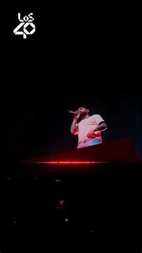 Arcángel fue el invitado en el segundo concierto de Bad Bunny en Medellín 🇨🇴🔥. #BadBunny #Arcangel #dtmftour | Los 40 Colombia