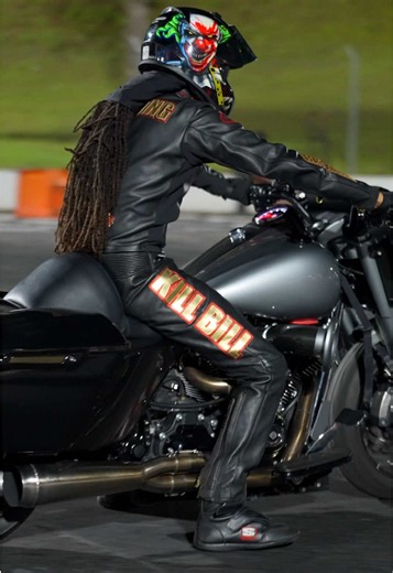 Harley Road King vs Streetbikes: Why the Road King Outspeeds 99%