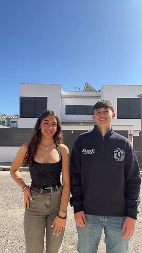 Tendencia de Pareja: Chica y Chico Emocionados