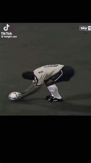 a pero los hombre son pros en fut bol😎😎