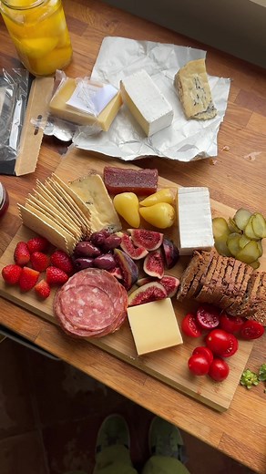 Sarah Brown - im a foodie on TikTok