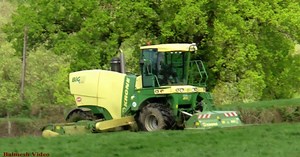 Mowing for Silage with Krone BigM SP Mower.Richard Lewis, contractor.-balmesh-