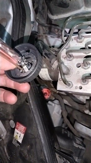 Niewymienialny Xenon w R230 SL55 AMG? #motopasja #carlover #diy #mechanik #automobile