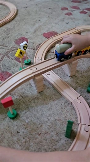 Watch The best basic train set!  on Amazon Live
