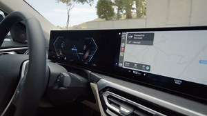 BMW i4 Showcases Fully Integrated Apple CarPlay in Instrument Cluster