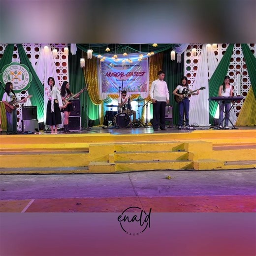 Tatsulok x Upuan cover by Grade 11 students, rock on! #ChooseTheBest #ChooseSPS Project 11 | Enald Sasot