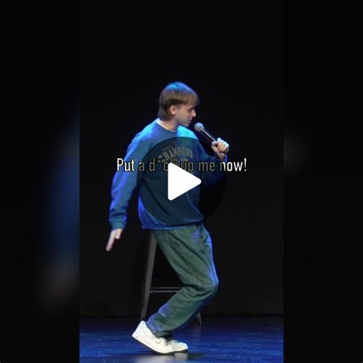 Stand Up Comedy: Heckler vs Comedian