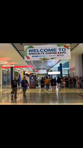 Specialty Coffee Expo Houston - over 600 vendors from all over the world. We didn’t have time to visit with them all but here are a few highlights - demo of the Wally Milk @lamarzocco.usa, the barista cobots from Dr.Presso and Wingman Cobot and @drinkrenude to test their yummy chagaccino and hot chocolate 😋 #specialtycoffee #houston #coffeeexpo #coffeeworld #coffeeeducation #cafe #espresso #coldbrew #matcha #chai #smoothies #coffeellife #coffeestagram #oklahomasmallbusiness #edmondok #okie #oki
