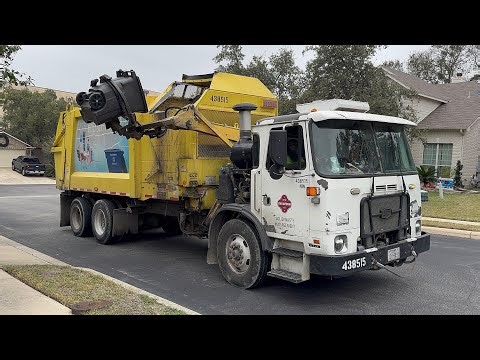 City of San Antonio: Autocar ACX Heil Python Garbage Truck