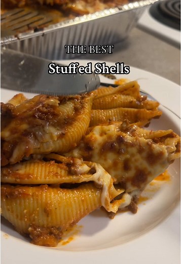 Delicious Beef Stufed Shells with Creamy Ricotta