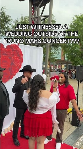 Wedding at the Bruno Mars concert #brunomars #wedding #theromantictour