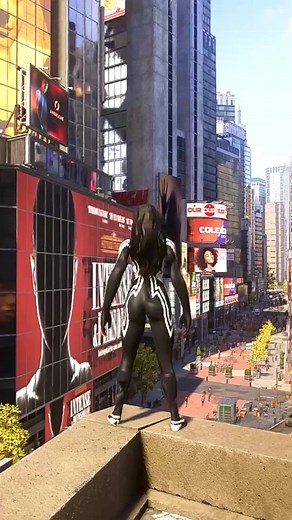 Explore the Silk Cindy Moon Suit in Spider-Man 2 Mods