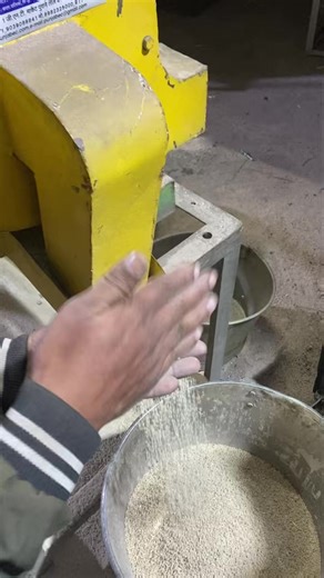 Japleen Singh on Instagram: "Jwar peeling machine 9098587992"