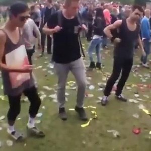 Day #40 The Legend of Zelda: Ocarina of Time OST - Shop | The same guys dancing different songs everyday