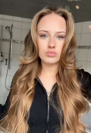 Mastering the Perfect Blowout Hair Technique