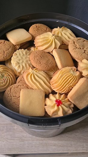 Exceptional Baking in Windmill Park - Caro's Cookies