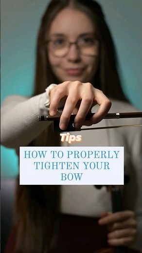 How to properly tighten your violin bow🎻 #violintips #violinteacher #violintechnique