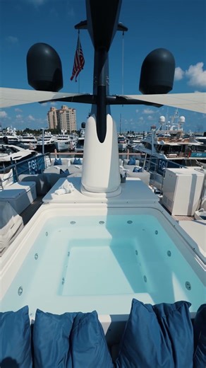 Step aboard the 112’ Sanlorenzo PHOENIX with Simon Graham