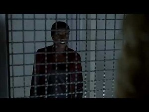 True blood 5x12- Tara saves Pam and kiss her.