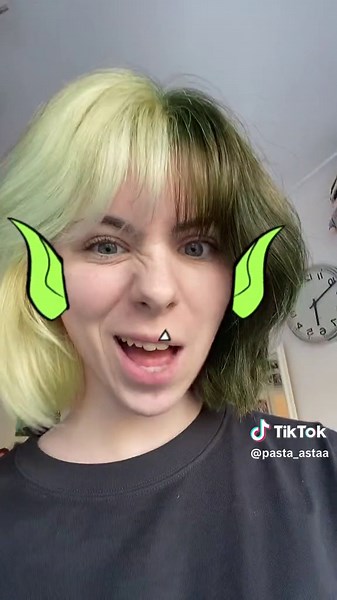 Starfire Cosplay: Bringing the Alien Princess to Life