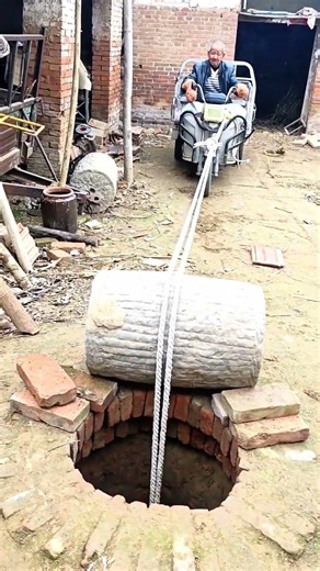 Using a Heavy Stone and Tricycle to Enter a Deep Well! #shorts
