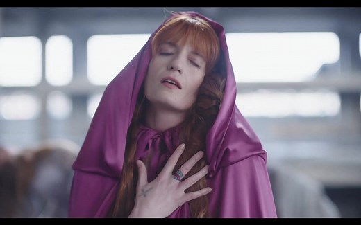 Florence + The Machine - King（官方MV）