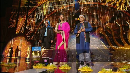 120K views · 1.4K reactions | A performance that inspired a nation ‍♂️ Farhan Akhtar wins Best Actor at IIFA for Bhaag Milkha Bhaag — and his speech is something you’ll want to pause and listen to! ➡️ Tap to watch this proud moment now! #IIFA #Bollywood | IIFA Awards | Facebook