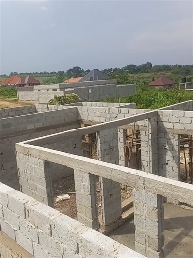 From foundation to finish: Building a concrete block house 🇺🇬🏗️. Follow along as we construct a modern, durable, and eco-friendly home! #ConcreteBlock #SustainableLiving #HomeConstruction #creatorsearchinsights