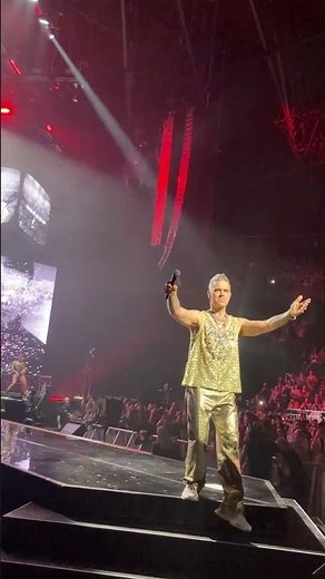 Robbie Williams - Let Me Entertain You (live in Belgium 2023)