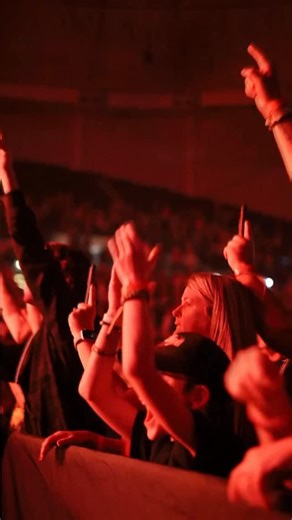 We are rollin’ into week 2 of The Awakening Tour starting tonight!! Come hang with me and my good friends @skilletmusic and @wearemessengers | Jeremy Camp