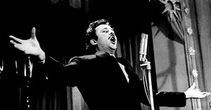 Domenico Modugno, chi è: causa morte, canzoni, moglie, figli e vita privata