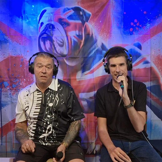 Pretty blue eyes. Craig Douglas. Xxxx ❤️❤️❤️❤️ | Father and Son Karaoke Ltd Wal and Dion