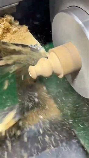 Advanced version of CNC lathe for gourd