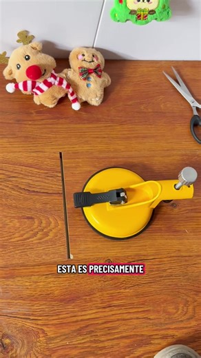 That gross gap between floorboards? I FIXED IT. #floormakeover #diyhack #homeimprovement #hardwoodfloors #fixit