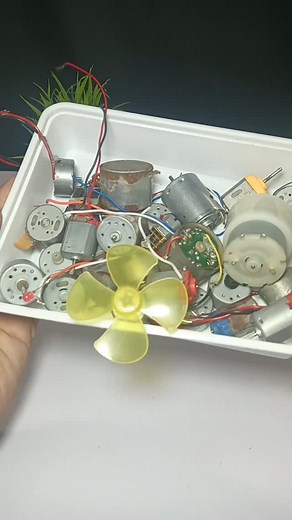 the magic project on Instagram: "DC motor power generator system #project #shortfeed #science project"
