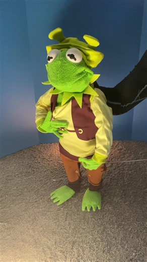 Thats how it would be! (Any Donky’s or Fiona’s want to sing with me) #shrek #shrekmusical #shrekthemusical #whoidbe #shrekcosplay #shrekedit #shrekmemes #shrektiktok #kermit #kermitthefrog #kermitontiktok #kermitthepuppet #kermitmafrog #puppets #puppetsoftiktok #themuppets #musical #musicals #musicalsvocal #musicalsongs #broadway #broadwaymusicals #broadwaymusical #broadwaytiktok #musicaltheater #musicaltheaterkid #musicaltheatertok #musicaltheatertiktok #musicaltheaterlove #musicaltheatre #musi