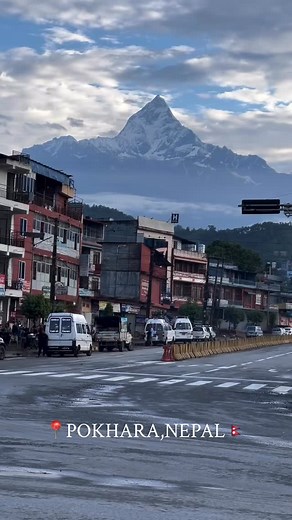 🌄✨ Pokhara – The Paradise of Nepal 🏞️🇳🇵 ✨🌊 Welcome to Pokhara, the jewel of Nepal, where the majestic Annapurna Himalayas 🏔️ reflect on the serene waters of Phewa Lake 🌅🚤. Known as the “City of Lakes” 💧, Pokhara is a dream destination for travelers, trekkers, and adventure lovers seeking peace, beauty, and thrill in one magical place. From breathtaking sunrise views at Sarangkot 🌄, to the spiritual atmosphere of World Peace Pagoda 🕊️, every corner of Pokhara offers a picture-perfect m