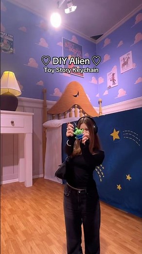 DIY Cute TOY Story ALIEN Keychain WITH Pipe CLEANERS